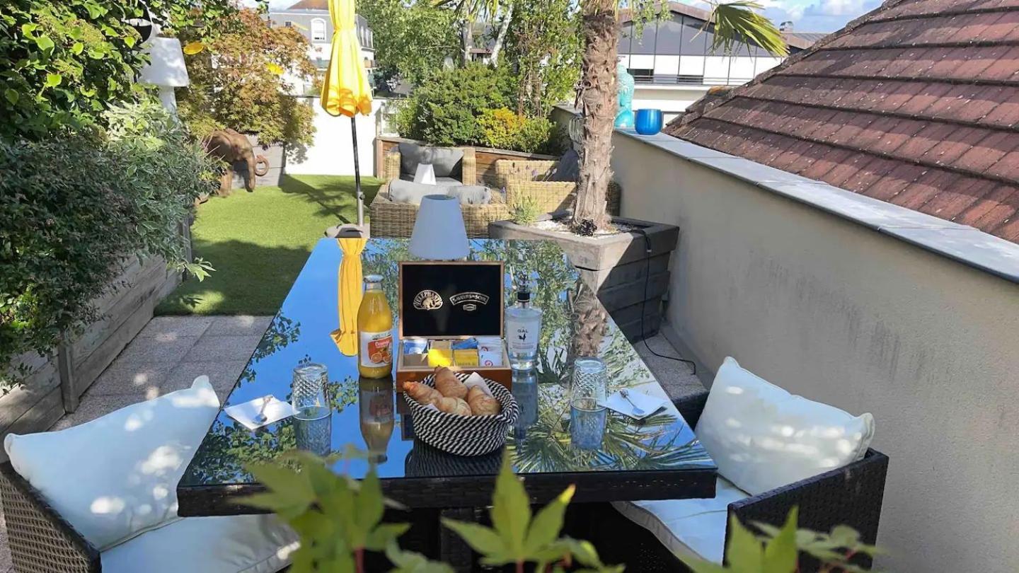 Chez Les Stephs Apartment มานี-เลอ-องเกรอ ภายนอก รูปภาพ